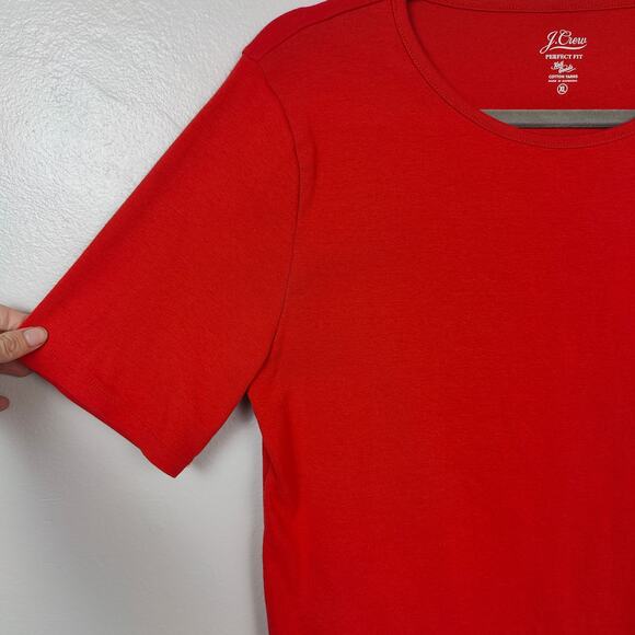 J Crew Perfect Fit Short Sleeve Tee Womens XL Red Cotton Crewneck Fitted Sleeve - Picture 2 of 6